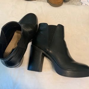 Forever 21 black ankle boots